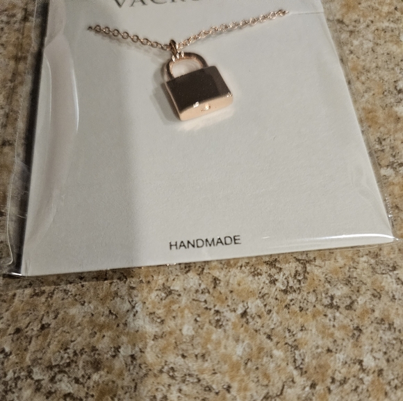 VACRONA Dainty Rose Gold Lock Necklace 18K Gold Plated Padlock - Picture 3 of 6